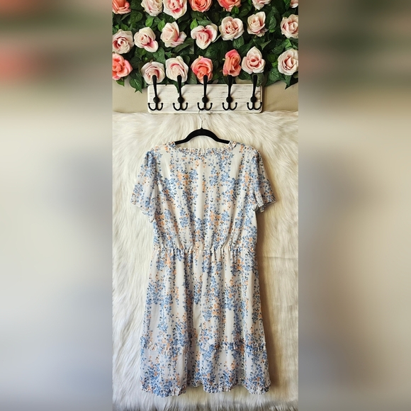 SHEIN Cottagecore Flutter Sleeve Floral Midi Dress (NWOT) - Picture 4 of 8